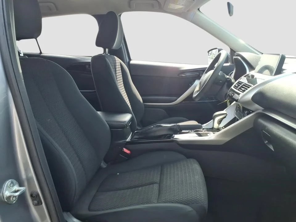 2019 Mitsubishi Eclipse Cross - Image 10 of 20