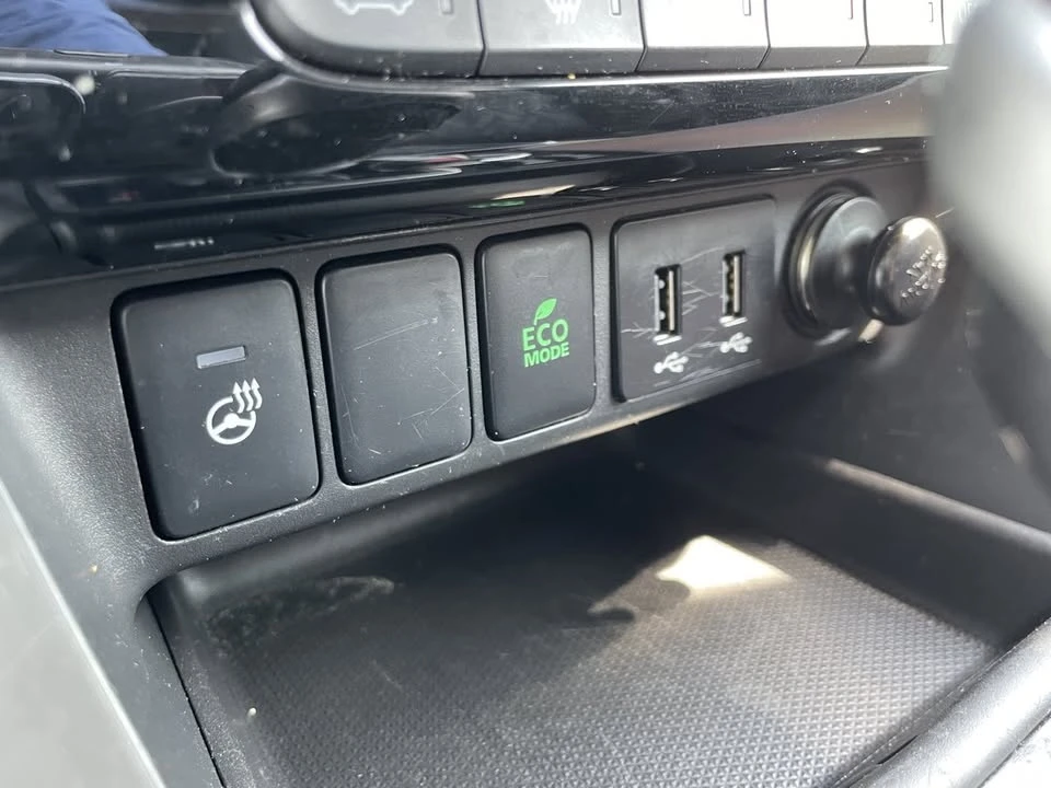 2019 Mitsubishi Eclipse Cross - Image 12 of 20