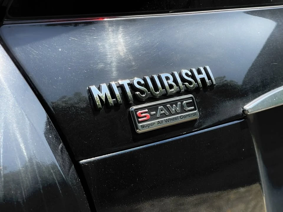 2019 Mitsubishi Eclipse Cross - Image 3 of 20