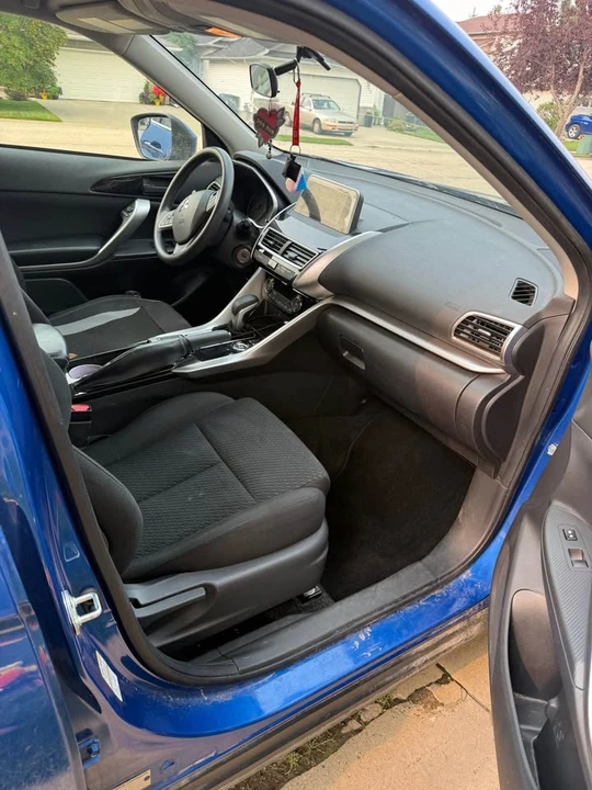 2019 Mitsubishi Eclipse Cross - Image 6 of 8