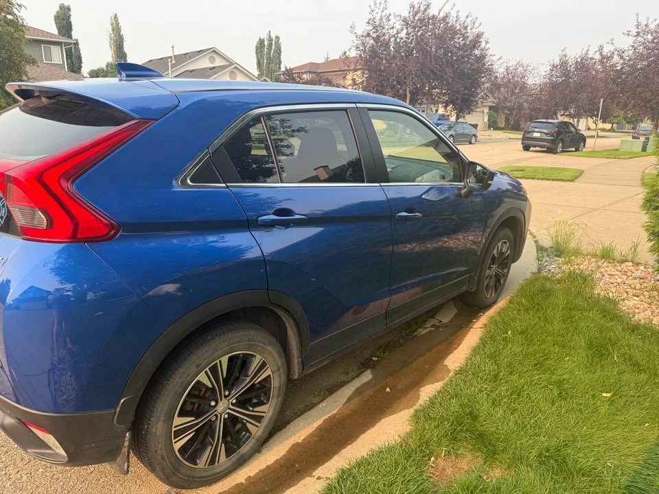 2019 Mitsubishi Eclipse Cross - Image 3 of 8