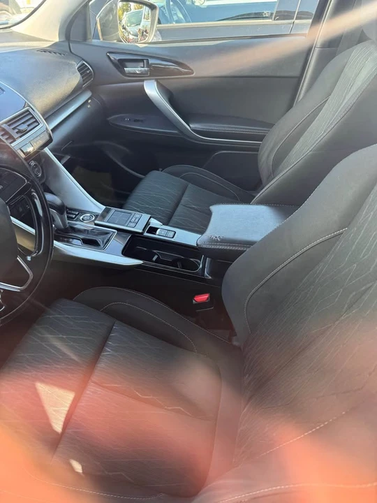 2019 Mitsubishi Eclipse Cross - Image 5 of 7