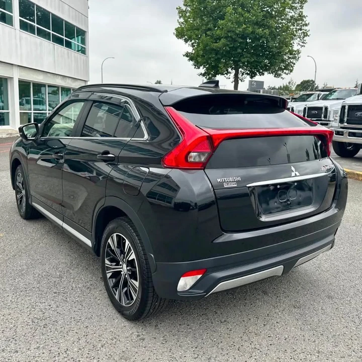 2019 Mitsubishi Eclipse Cross - Image 2 of 8