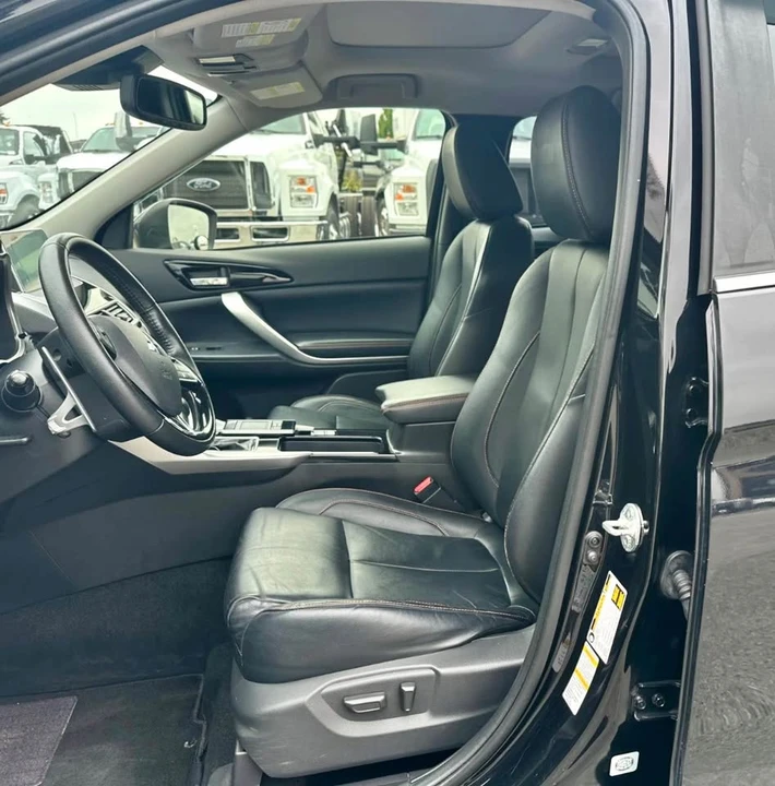 2019 Mitsubishi Eclipse Cross - Image 6 of 8