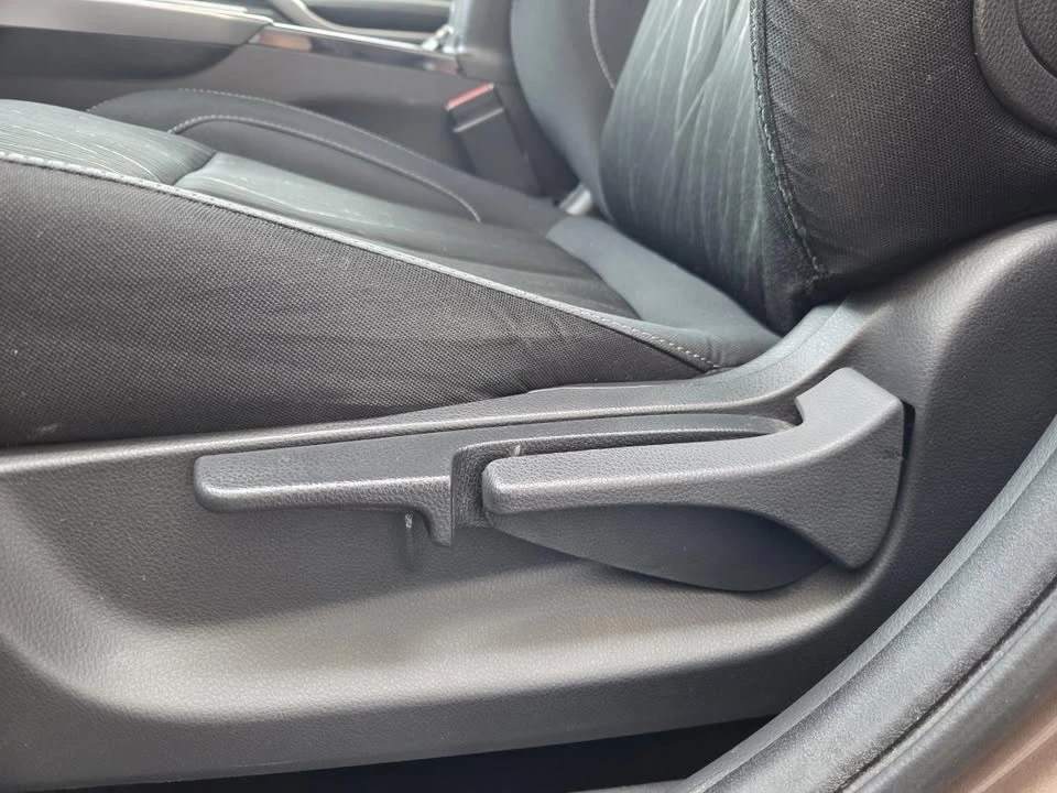 2019 Mitsubishi Eclipse Cross - Image 12 of 20