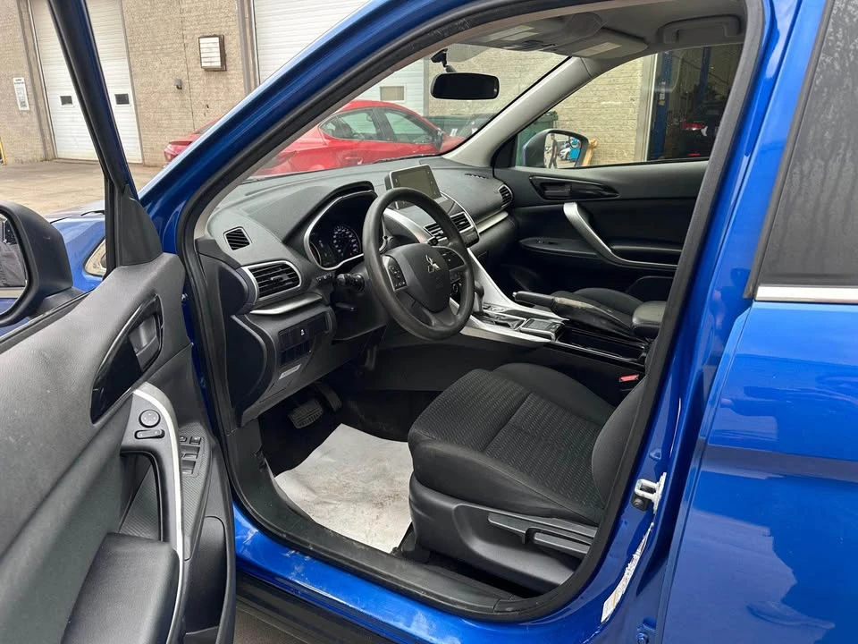 2019 Mitsubishi Eclipse Cross - Image 8 of 11