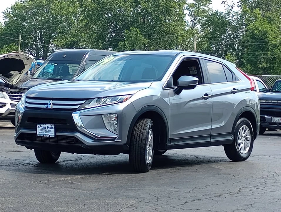2019 Mitsubishi Eclipse Cross - Image 2 of 17