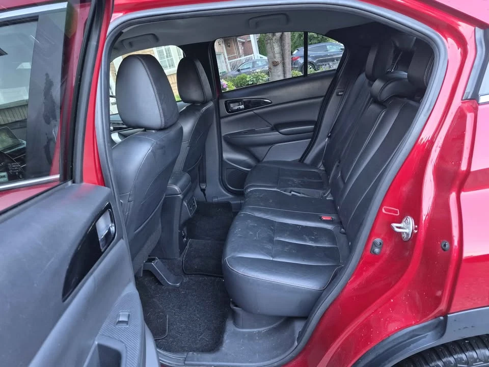 2019 Mitsubishi Eclipse Cross - Image 4 of 8