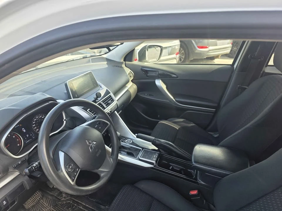 2019 Mitsubishi Eclipse Cross - Image 12 of 13