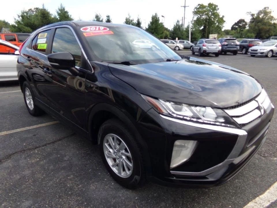 2019 Mitsubishi Eclipse Cross - Image 4 of 19