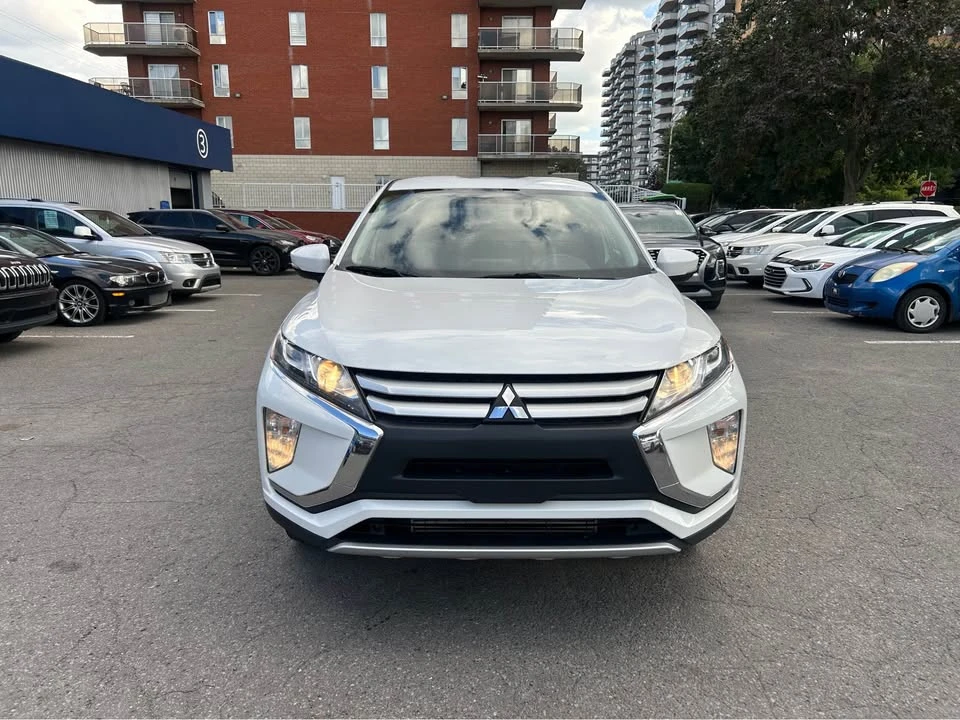 2019 Mitsubishi Eclipse Cross - Image 2 of 19