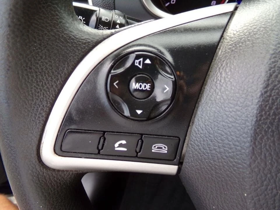 2019 Mitsubishi Eclipse Cross - Image 11 of 19