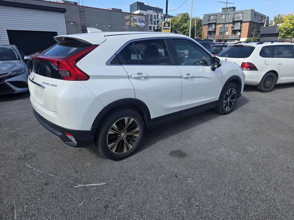 2019 Mitsubishi Eclipse Cross - Image 8 of 13