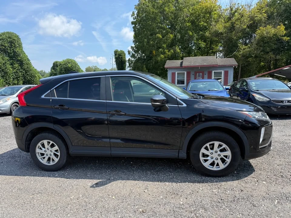 2019 Mitsubishi Eclipse Cross - Image 5 of 19