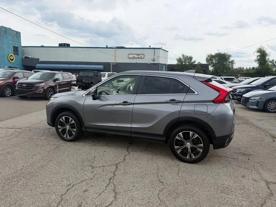 2019 Mitsubishi Eclipse Cross - Image 8 of 20
