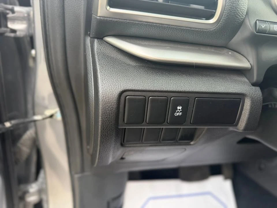 2019 Mitsubishi Eclipse Cross - Image 18 of 20