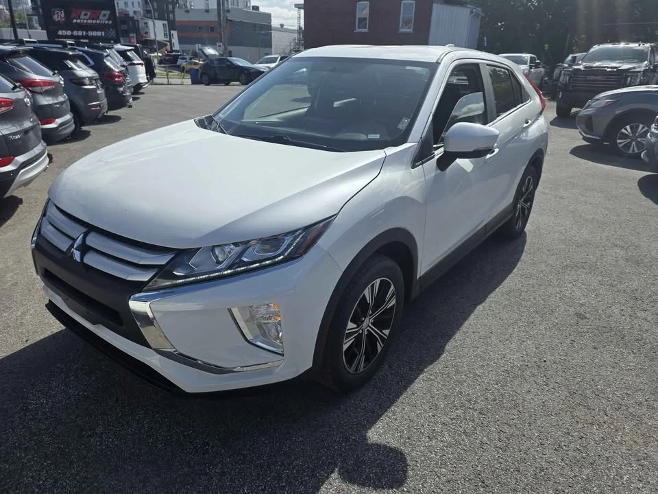 2019 Mitsubishi Eclipse Cross - Image 2 of 13