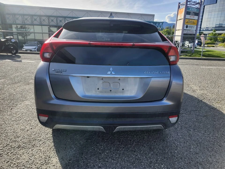 2019 Mitsubishi Eclipse Cross - Image 8 of 14