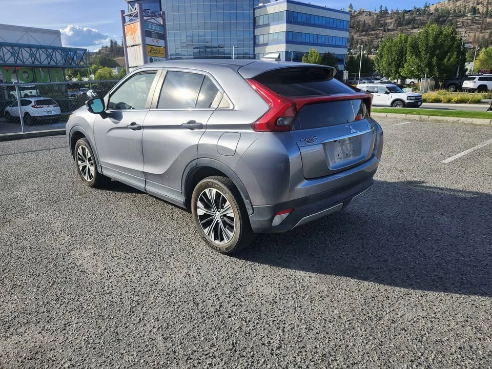 2019 Mitsubishi Eclipse Cross - Image 2 of 14