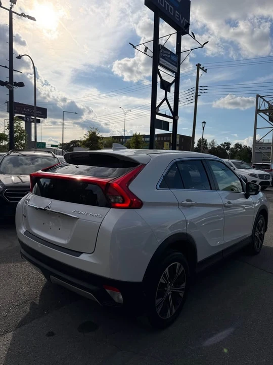 2019 Mitsubishi Eclipse Cross - Image 7 of 17