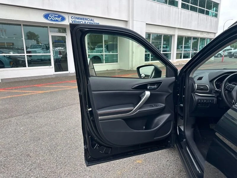 2019 Mitsubishi Eclipse Cross - Image 13 of 19