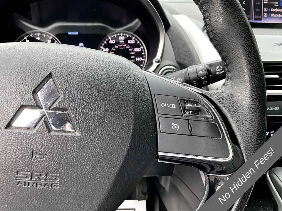 2019 Mitsubishi Eclipse Cross - Image 17 of 20