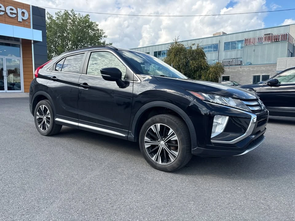 2019 Mitsubishi Eclipse Cross - Image 3 of 15