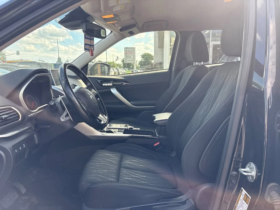 2019 Mitsubishi Eclipse Cross - Image 9 of 15