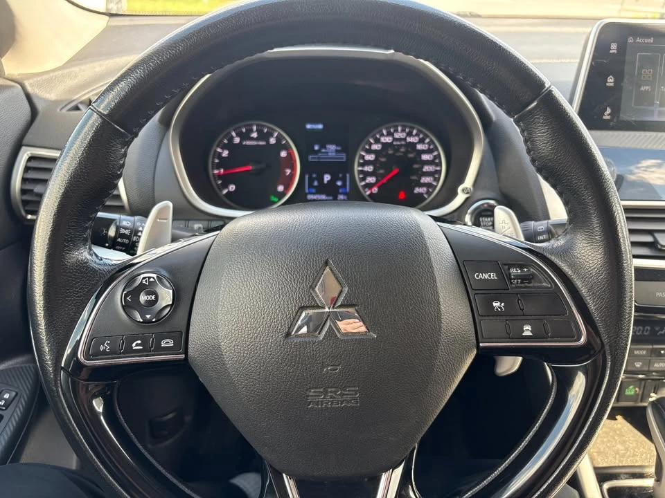 2019 Mitsubishi Eclipse Cross - Image 11 of 15