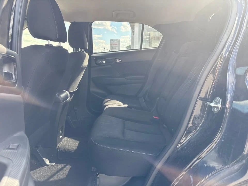 2019 Mitsubishi Eclipse Cross - Image 8 of 13