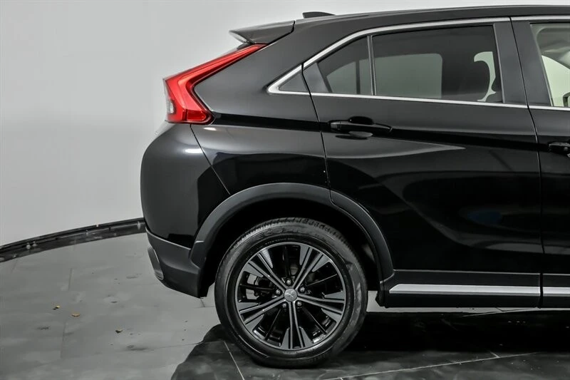 2019 Mitsubishi Eclipse Cross - Image 11 of 31