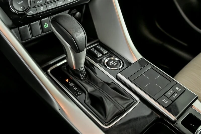 2019 Mitsubishi Eclipse Cross - Image 31 of 31