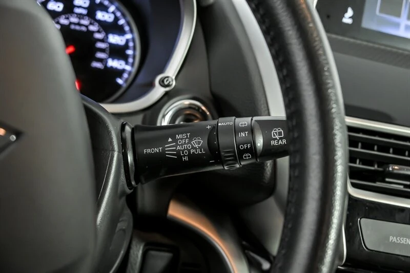2019 Mitsubishi Eclipse Cross - Image 25 of 31