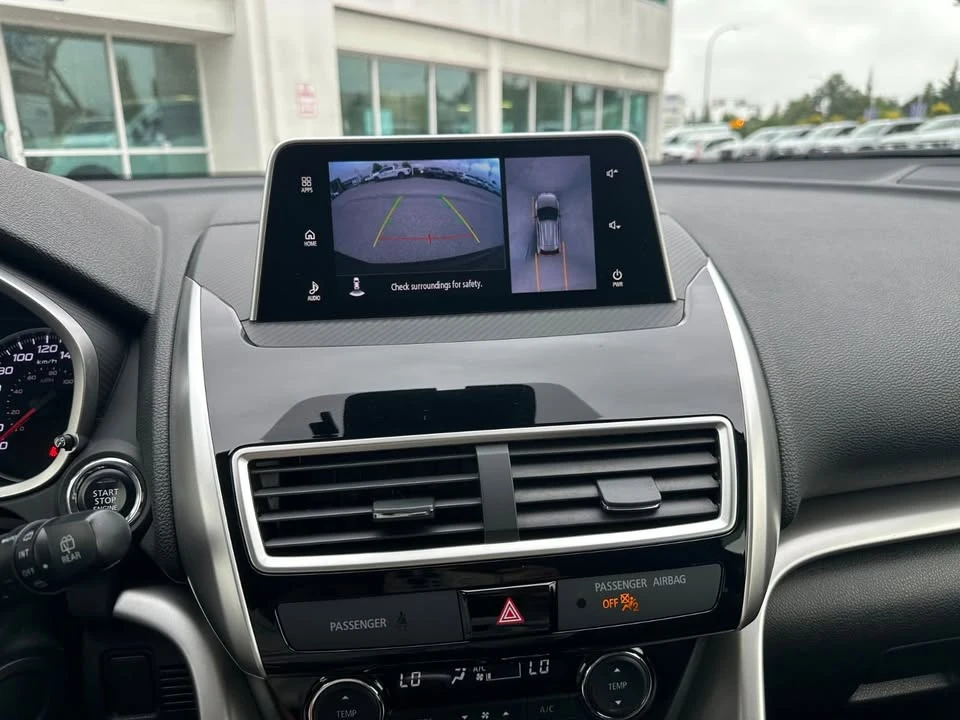 2019 Mitsubishi Eclipse Cross - Image 8 of 17