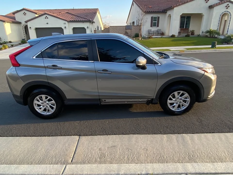 2019 Mitsubishi Eclipse Cross - Image 3 of 13