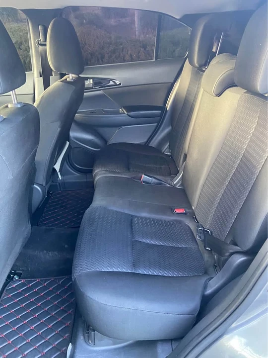 2019 Mitsubishi Eclipse Cross - Image 8 of 13