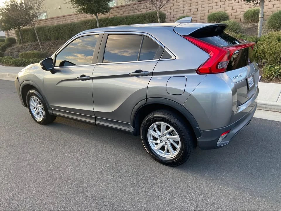 2019 Mitsubishi Eclipse Cross - Image 5 of 13