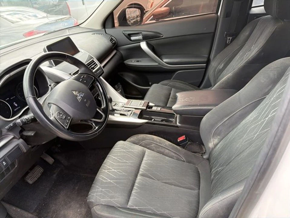 2019 Mitsubishi Eclipse Cross - Image 5 of 6