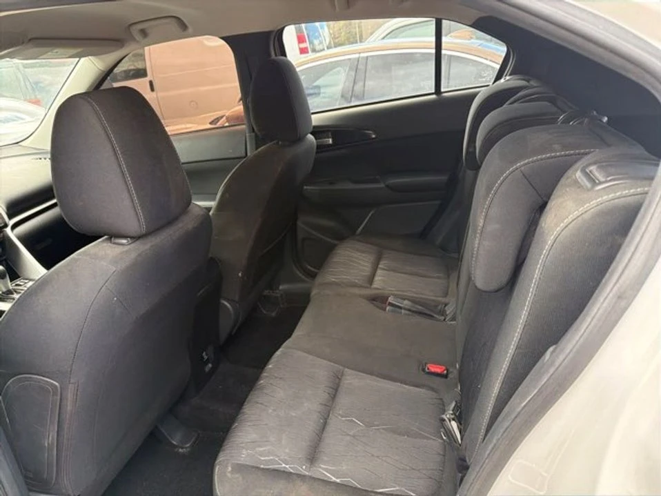 2019 Mitsubishi Eclipse Cross - Image 6 of 6