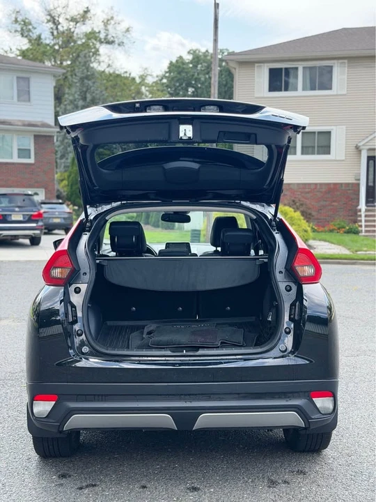 2019 Mitsubishi Eclipse Cross - Image 9 of 20