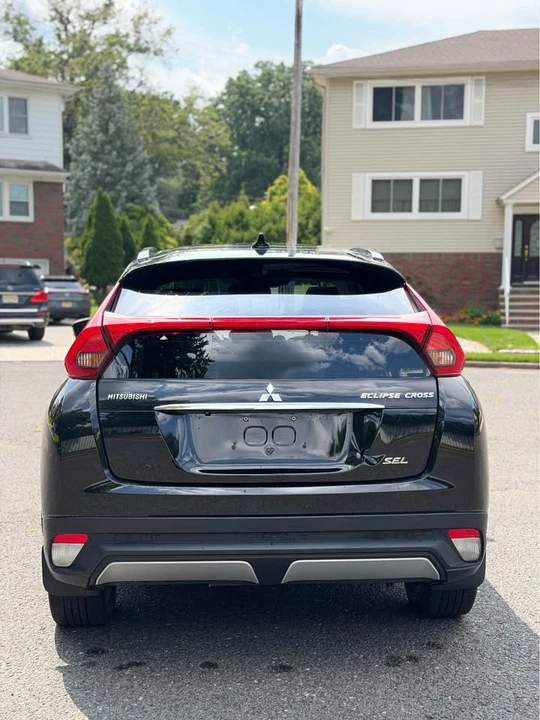2019 Mitsubishi Eclipse Cross - Image 8 of 20