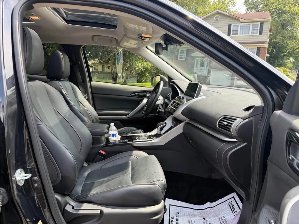 2019 Mitsubishi Eclipse Cross - Image 9 of 20