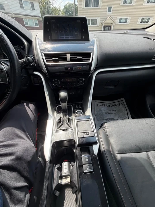 2019 Mitsubishi Eclipse Cross - Image 16 of 20