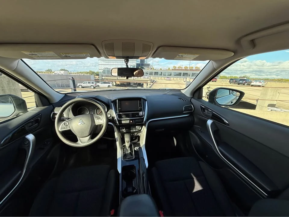 2019 Mitsubishi Eclipse Cross - Image 9 of 12