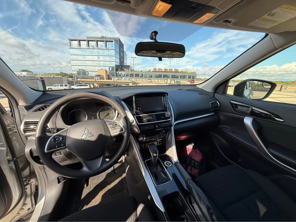 2019 Mitsubishi Eclipse Cross - Image 6 of 12