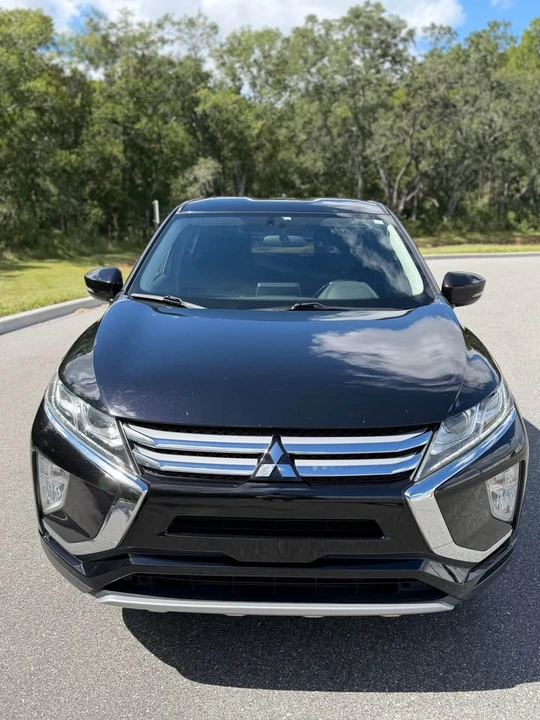2019 Mitsubishi Eclipse Cross - Image 2 of 20