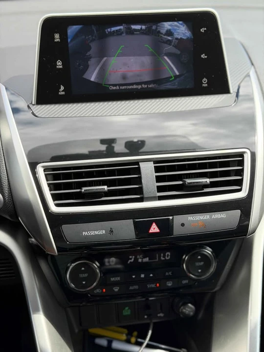 2019 Mitsubishi Eclipse Cross - Image 10 of 14