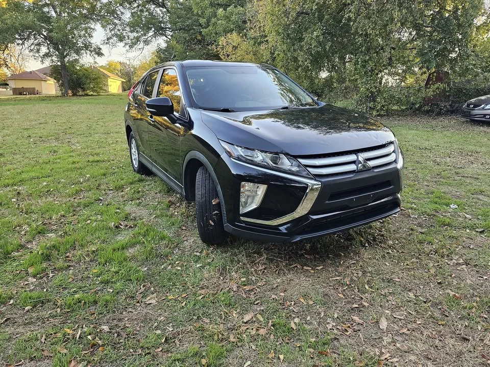 2019 Mitsubishi Eclipse Cross - Image 2 of 7