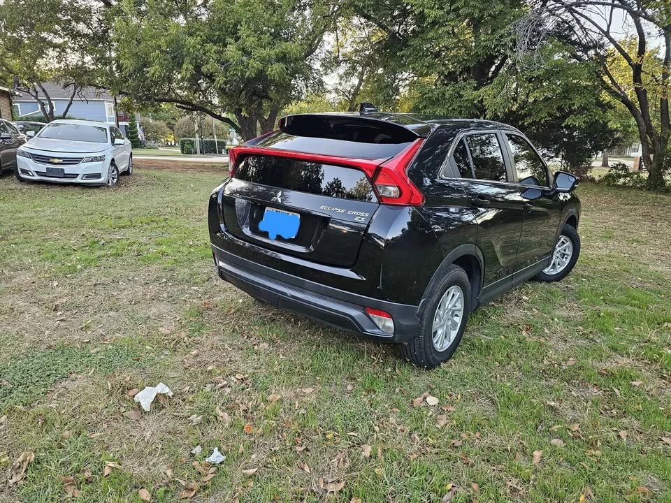 2019 Mitsubishi Eclipse Cross - Image 3 of 7
