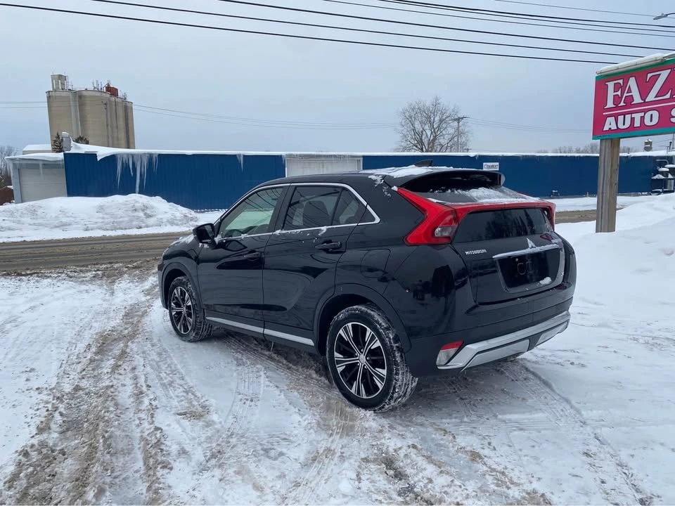 2019 Mitsubishi Eclipse Cross - Image 2 of 10